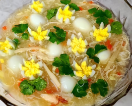 soup-tuyet-nhi-thit-cua