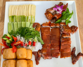 heo-sua-quay-banh-bao